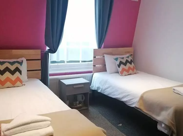 בית מלון כפרי Smart Hyde Park View Hostel
