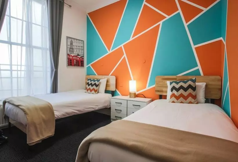 בית מלון כפרי Smart Hyde Park View Hostel