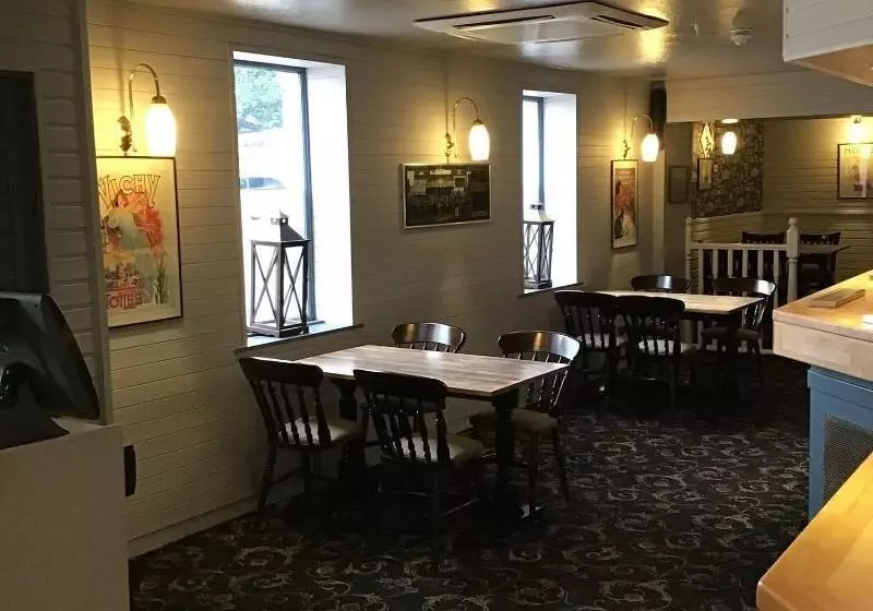 בית מלון כפרי The George