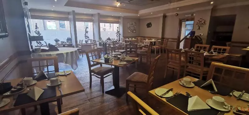 בית מלון כפרי The George