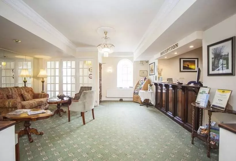 酒店 The Walnut Tree