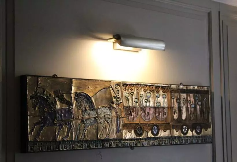 The Empire Hotel & Spa