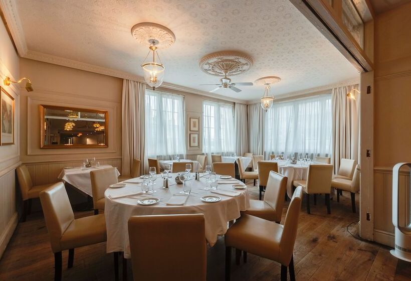 The Empire Hotel & Spa