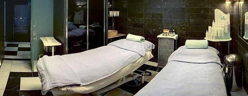 The Empire Hotel & Spa