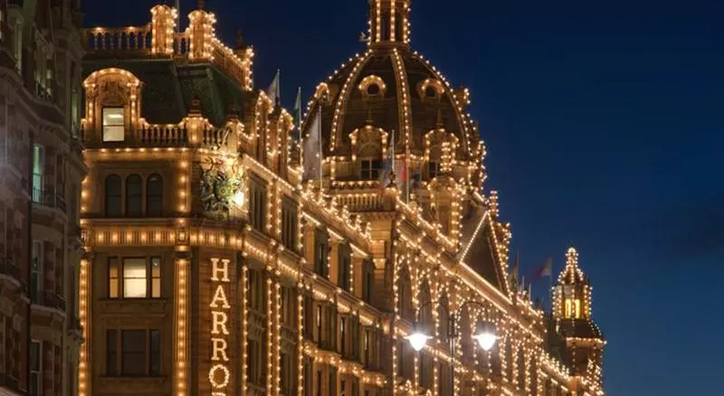 159 Knightsbridge Hotel