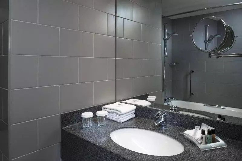 Отель Holiday Inn London Heathrow M4jct.4