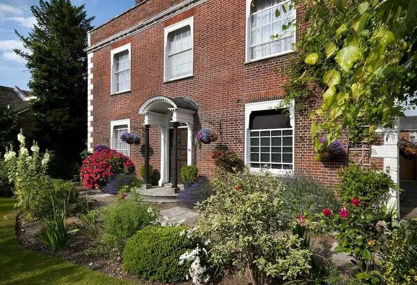 Milford Hall Hotel   Newly Refurbished