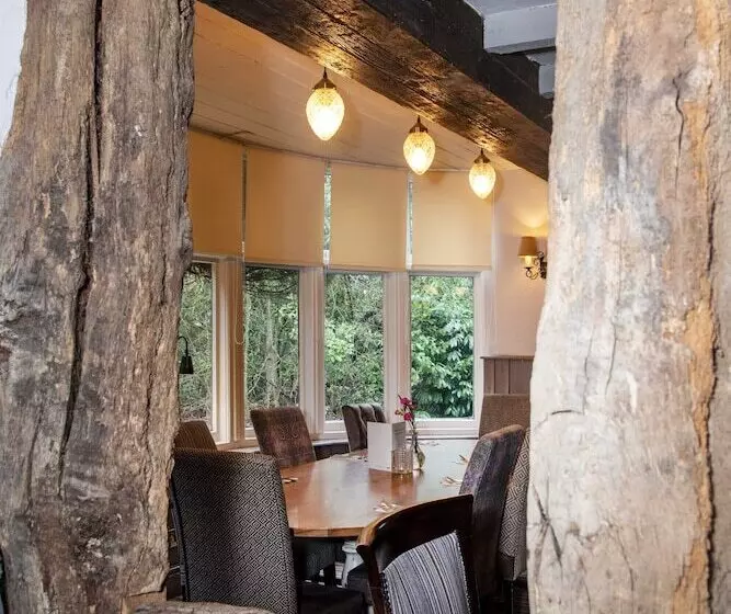 ホテル Old Mill By Chef & Brewer Collection