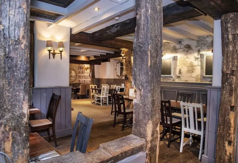 ホテル Old Mill By Chef & Brewer Collection