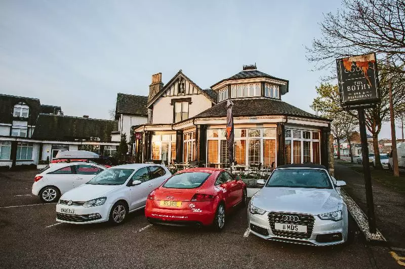 Отель Palm Court