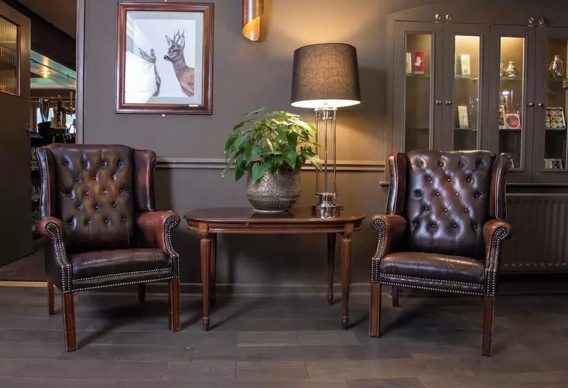 Отель Pettifers Freehouse