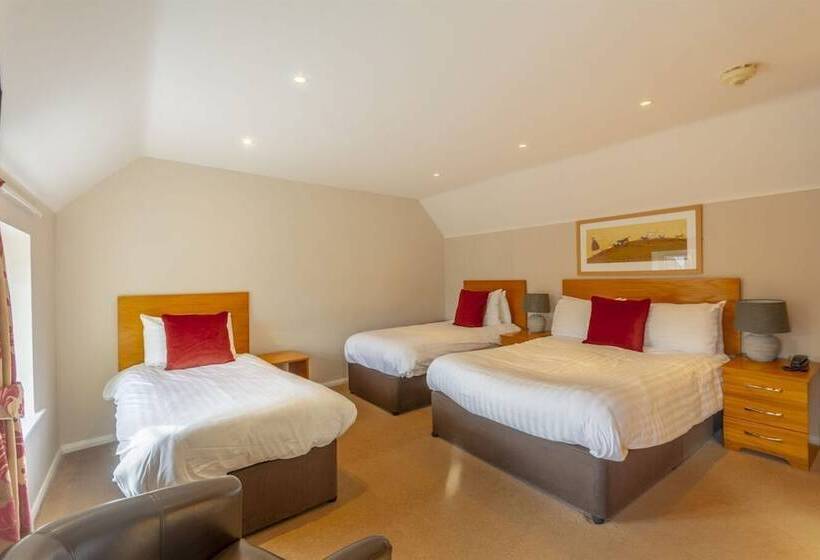 בית מלון כפרי Pettifers Freehouse