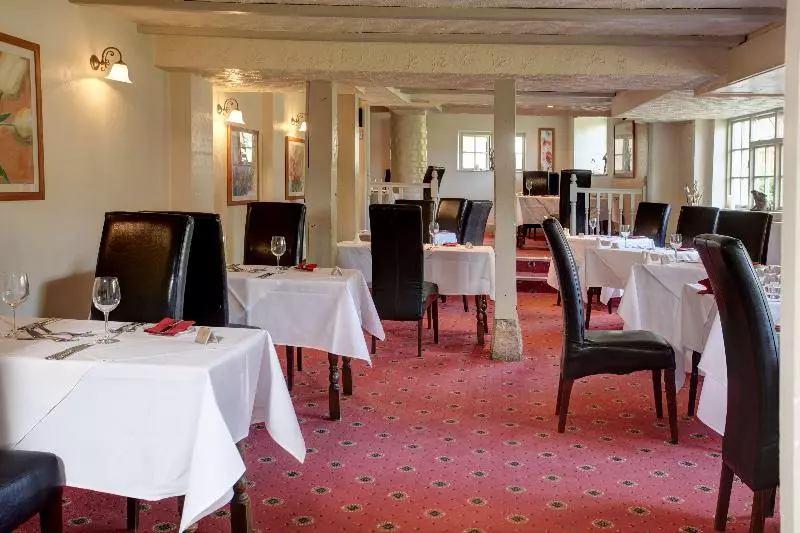 Отель Pettifers Freehouse