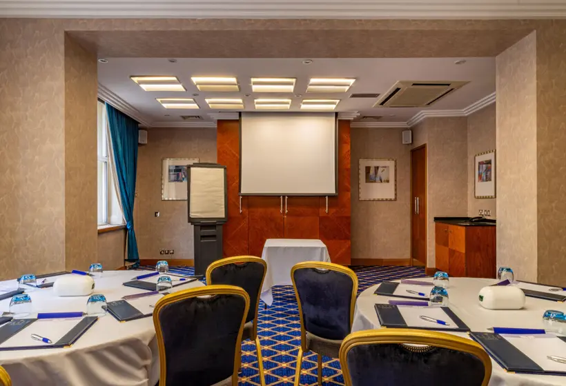 ホテル The Midland