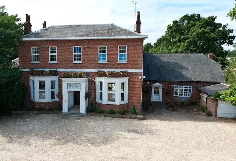 Hotel The Mill House