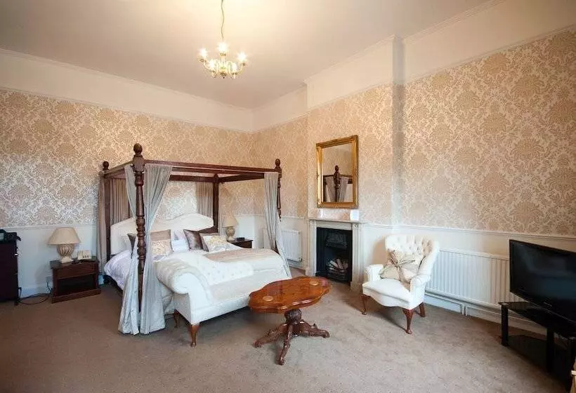 Hotel The Mill House