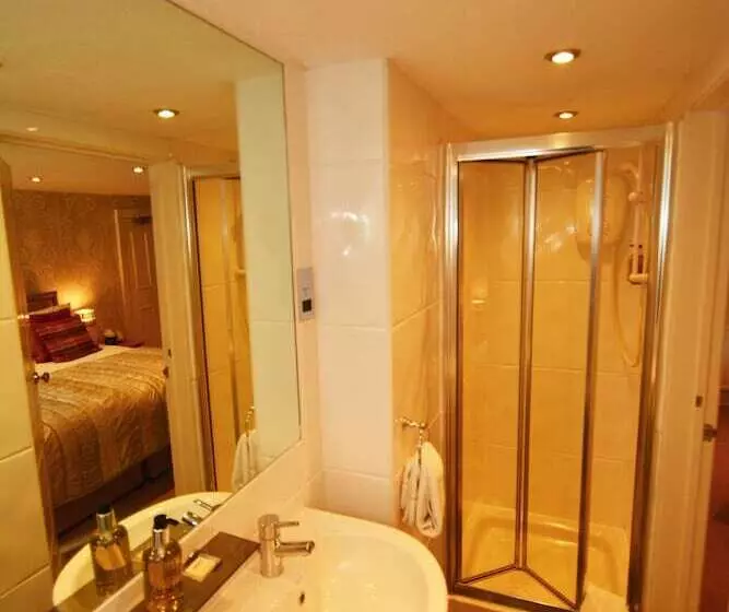 Hotel The Mill House