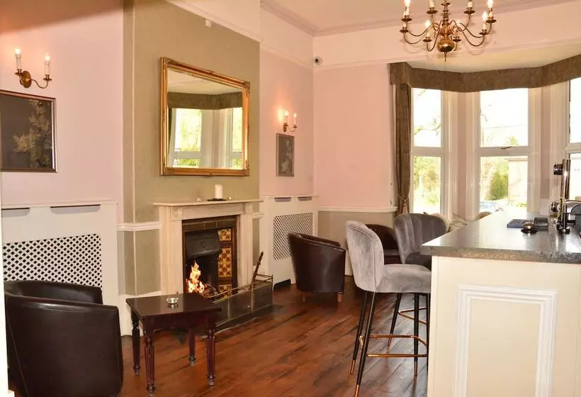 Hotel The Mill House