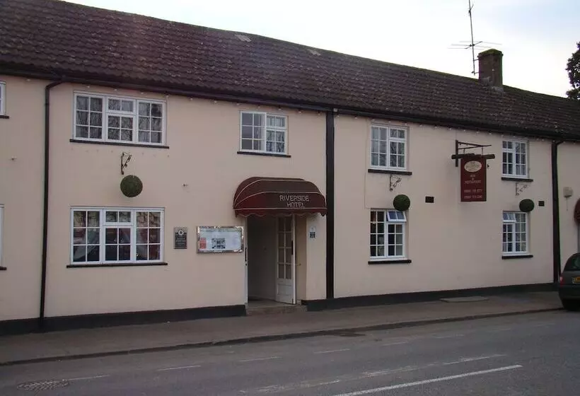 בית מלון כפרי The Riverside