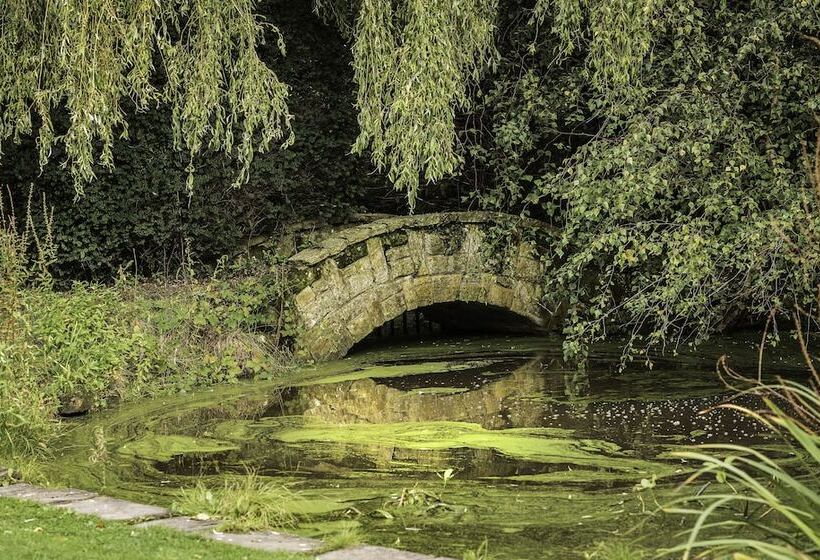 Langshott Manor   Luxury Hotel Gatwick