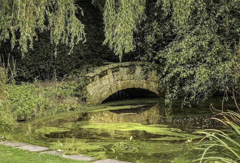 Langshott Manor Luxury Hotel Gatwick