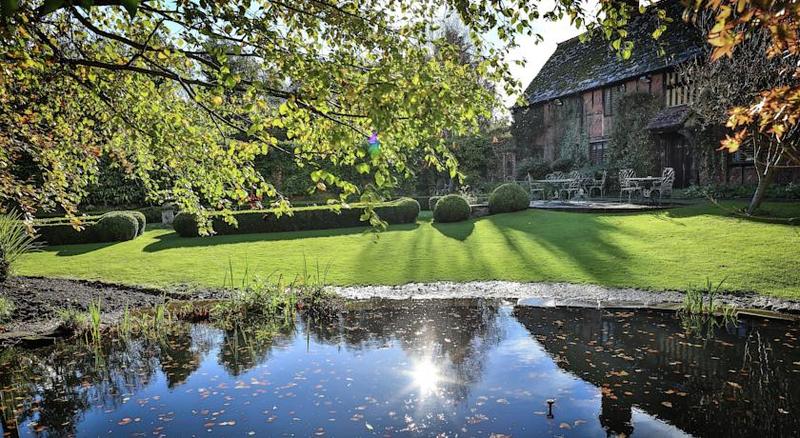 Langshott Manor   Luxury Hotel Gatwick