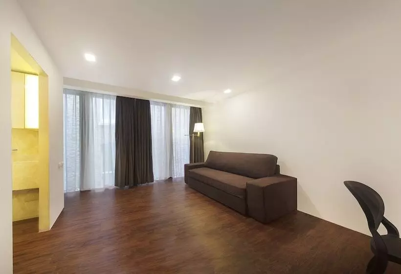 בית מלון כפרי Nottingham Place