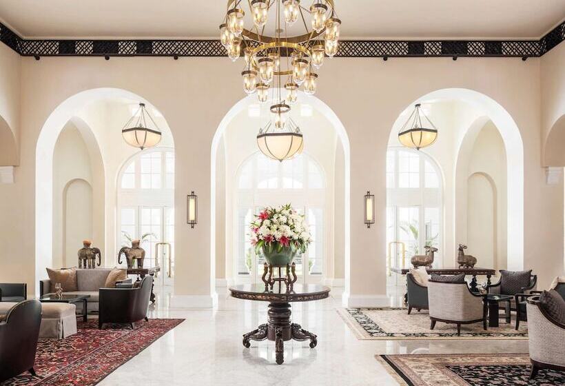 Raffles Hotel Le Royal