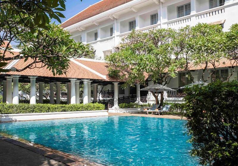 Raffles Hotel Le Royal