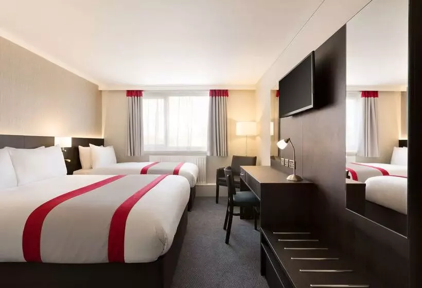 Отель Ramada Chorley South