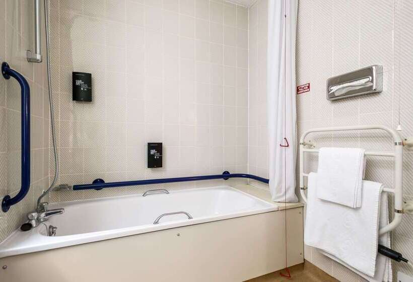 호텔 Ramada Chorley South