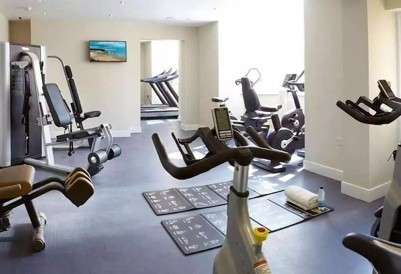 هتل Red Lea Apartments