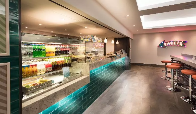 호텔 Royal National