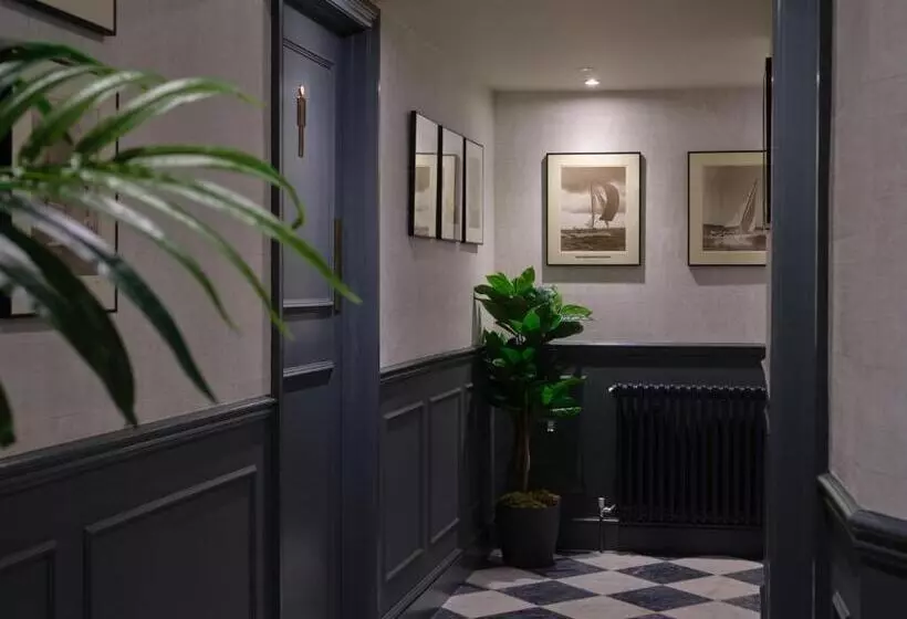 هتل Stanwell House