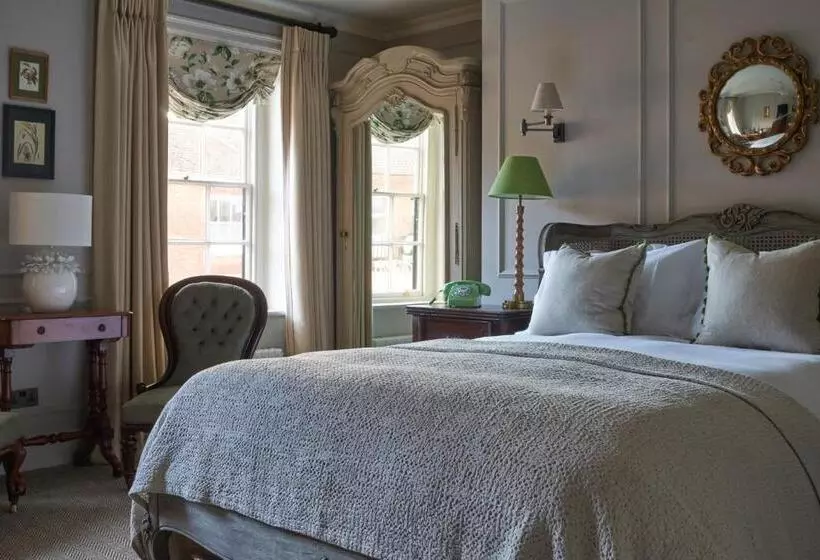 هتل Stanwell House