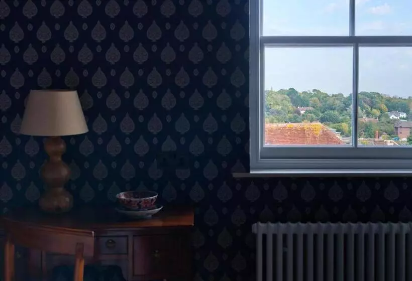 هتل Stanwell House