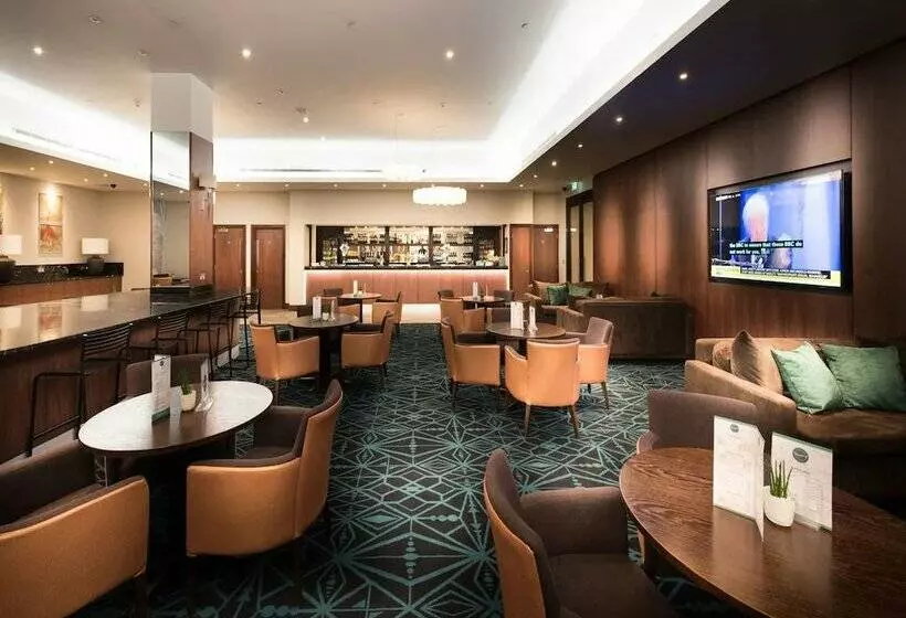 호텔 Royal National