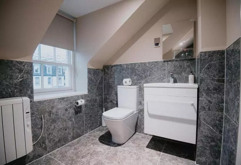 ホテル The Seafield Armscullen