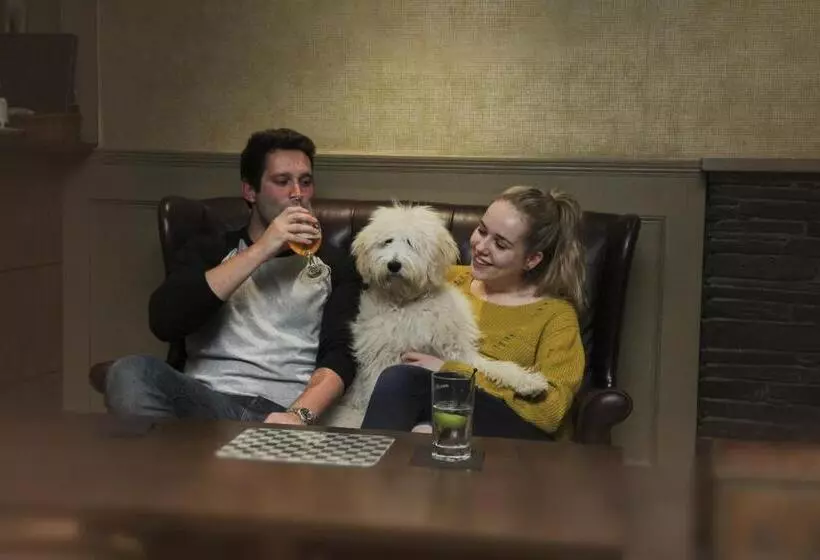 ホテル The Tontine