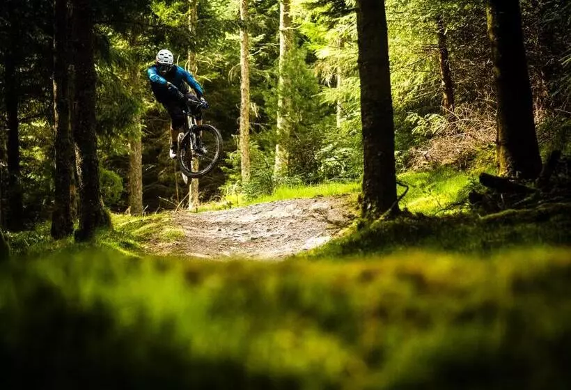 ホテル The Tontine