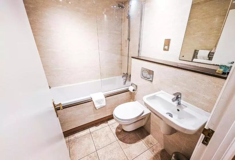 호텔 Three Salmons