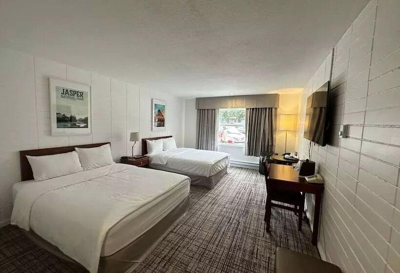 בית מלון כפרי August Jack Motor Inn