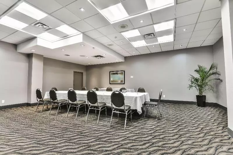 Отель Best Western Plus Cambridge