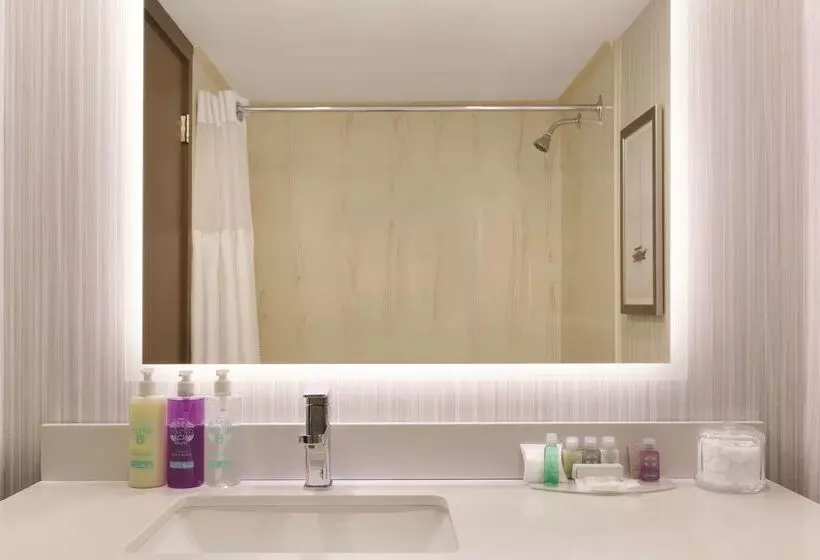 酒店 Coast Discovery Inn