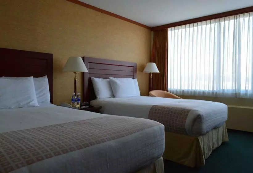 酒店 Coast Discovery Inn