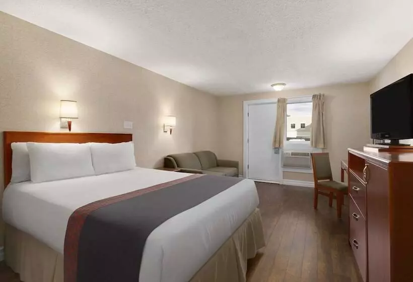 فندق Days Inn By Wyndham Bridgewater Conference Center