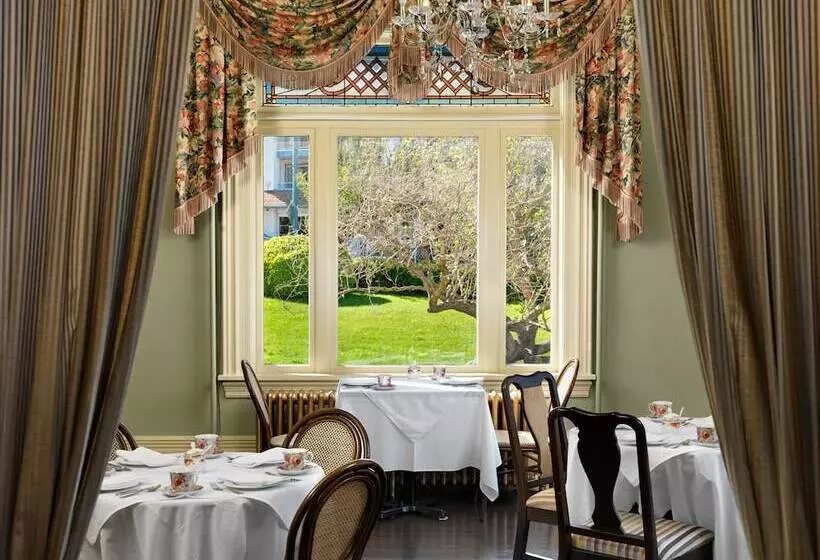 Отель Pendray Inn And Tea House