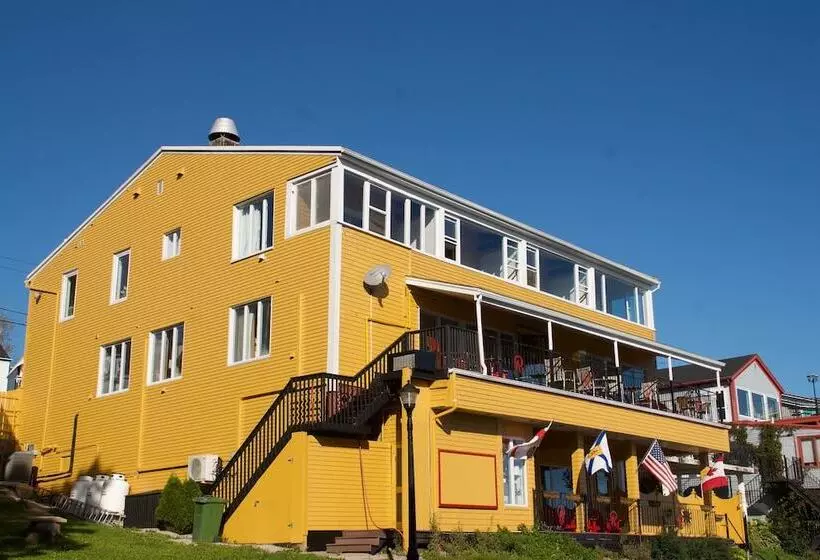 Отель Rum Runner Inn