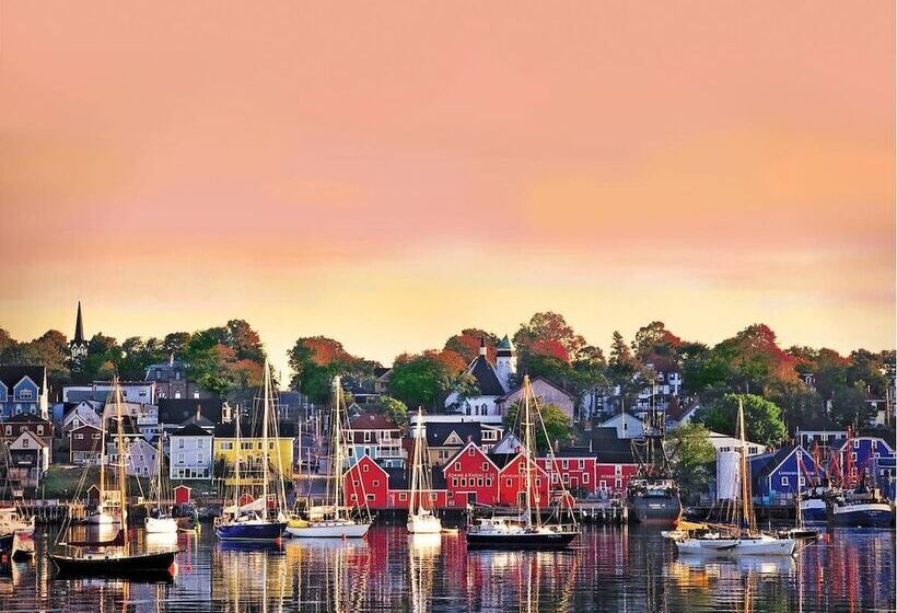 هتل Rum Runner Inn