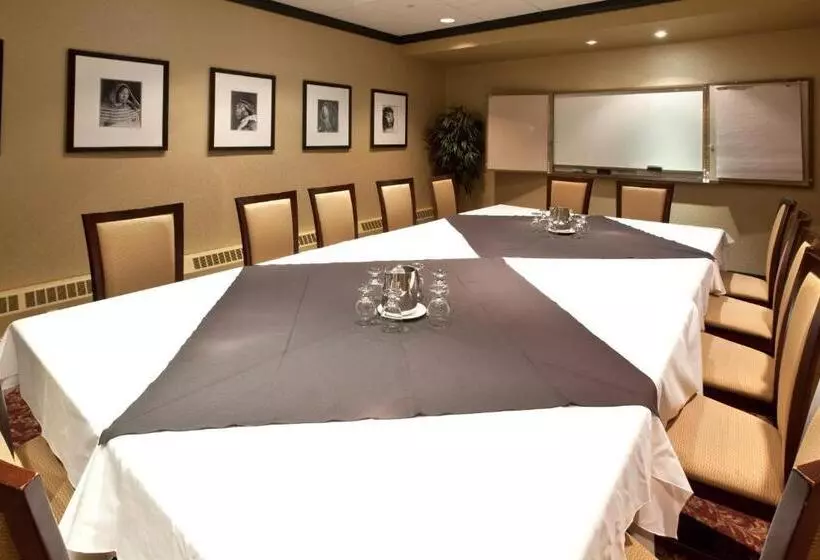 酒店 The Frobisher Inn